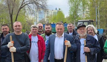 Оренбуржцы наводят порядок в городе